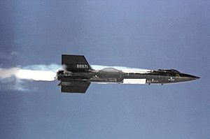 Suborbitálny raketoplán X-15.
