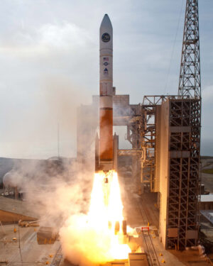 Raketa Delita IV Medium+(5,2) s vojenskou družicí NROL-25 krátce po startu