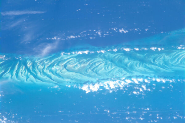 Moře v Karibiku hýří všemi odstíny modré