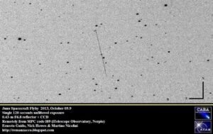 snímek prolétající sondy pořízený na španělské observatoři Nerpio