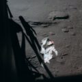 Shepard při EVA-1