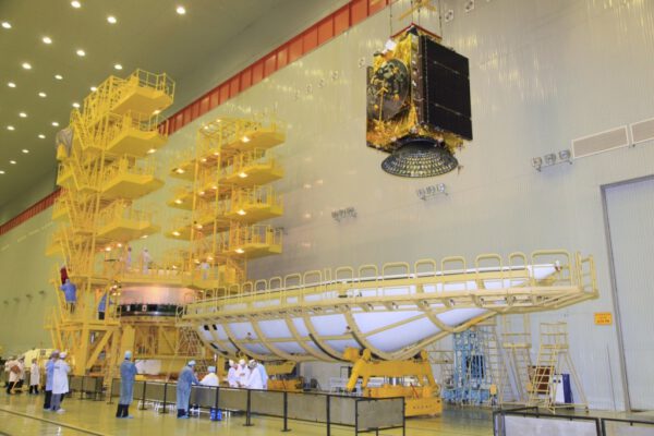 Ukládání družice KazSat-3