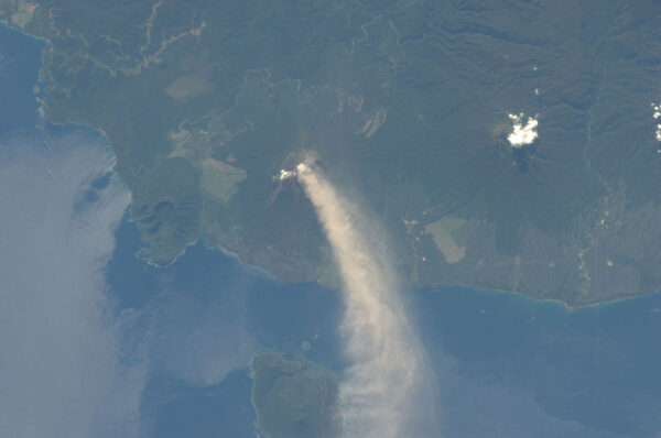 Ulawun - 2 334 vysoký stratovulkán z Papuy-Nové Guiney