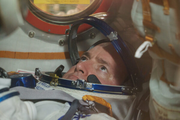 Scott Kelly v lodi Sojuz
