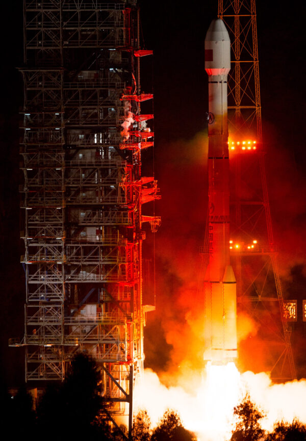 Start rakety CZ-3C se satelitem Beidou