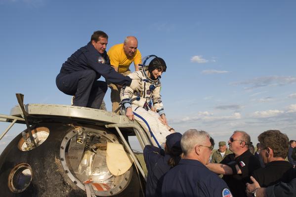 Venku ze Sojuzu: připadalo mi, že vážím 500 tun a mé interní gyroskopy nepochybně potřebovaly zkalibrovat!