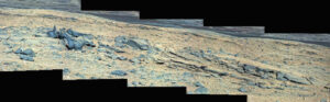 Sol 503 - Kamera MastCam vyfotila své okolí, ve kterém je velké množství volných kamenů