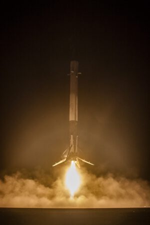 Falcon 9 přistál