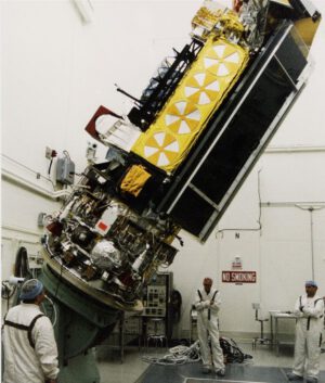 Příprava satelitu NOAA 16
