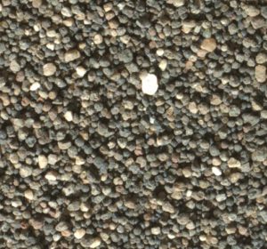 Sol 1184 detail písku duny zrna půl mm. Foto: NASA/JPL-Caltech/MSSS