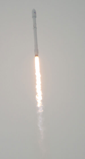Start posledního Falconu 9 v1.1 s družicí Jason-3