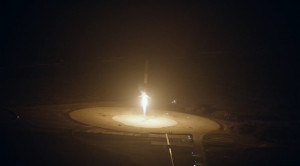 Falcon 9 v1.2 poprvé úspěšně vrací první stupeň. Jak ovlivní cenu znovupoužitelnost raket?