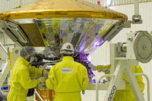 Poslední inspekce landeru před připojením k družici TGO