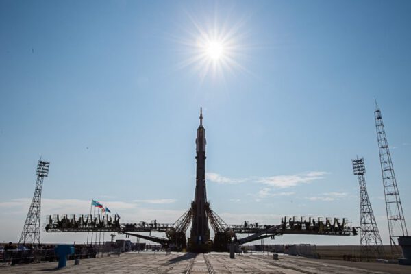 Sojuz připraven na startovací rampě.