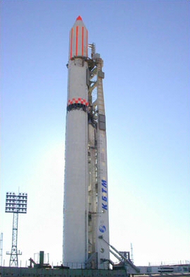 Raketa Zenit 2 na kosmodromu Bajkonur.