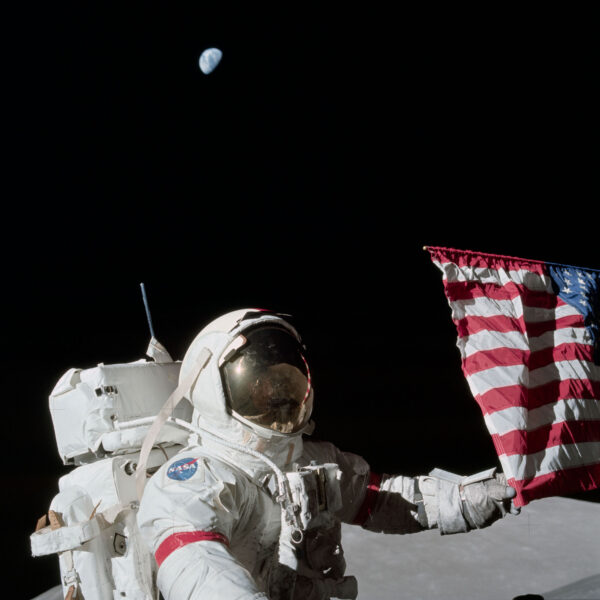 Eugene Andrew "Gene" Cernan na povrchu Měsíce