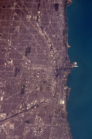 Chicago je jedním z míst ve Spojených státech, kde jsem ještě nebyl a jednoho dne bych je opravdu rád navštívil. Z vesmíru je gigantické. Trojrozměrný efekt budov při přiblížení mi připomíná Google maps nebo videohru!