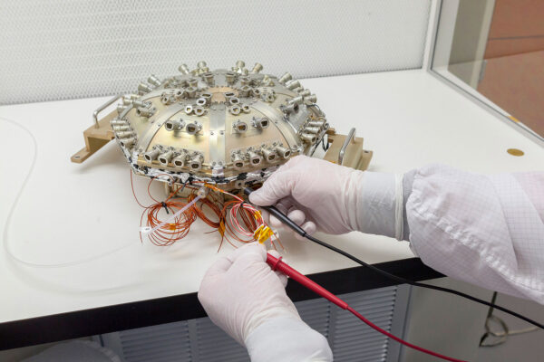 Přístroj Energetic Particle Instrument-Low Energy (EPI-Lo) před instalací na sondu Parker Solar Probe