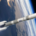Vizualizace startu rakety Ariane 64 (čtyřka značí čtyři urychlovací motory na tuhá paliva).
