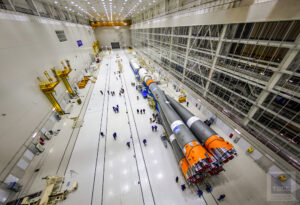 V současnosti lze v hlavní přípravné hale se dvěma křídly, která je nazývána MIK, připravovat ke startu dvě rakety najednou.
