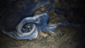 Oblaka Jupiteru zachycená sondou Juno