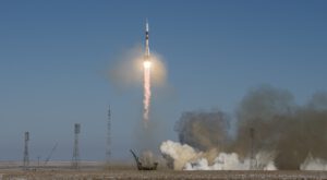 Sojuz vynáší kosmickou loď Sojuz MS-07