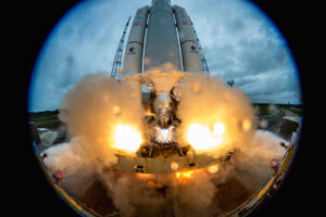 Ariane 5 vynáší čtyři družice Galileo