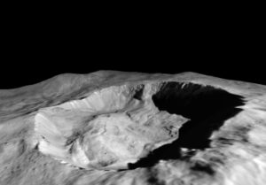 Severní stěna kráteru Juling je téměř pořád ve stínu. právě zde se nachází ložisko vodního ledu.
