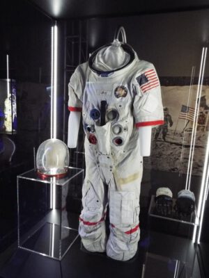 Skafandr Jima Lovella, Apollo 13