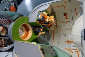 Krásný model Sojuzu TM v řezu