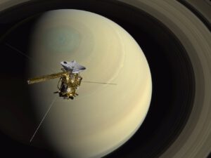 Ilustrace sondy Cassini u Saturnu