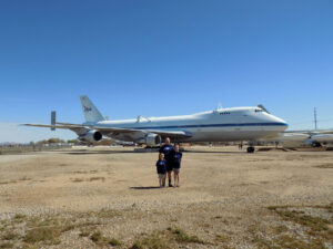 Autor článku u Boeingu 747SCA N911NA v Joe Davies Heritage Airpark v Palmdale (Kalifornie)