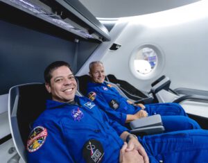 První posádka pro misi DM-2, Bob Behnken a Doug Hurley