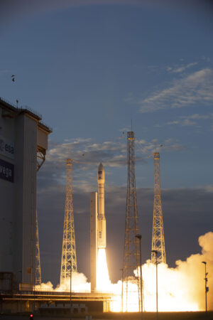 Start rakety Vega s družicí Aeolus