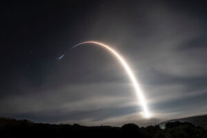 Start Falconu 9 na misi Iridium NEXT-7 - první použití prvního stupně B1048.