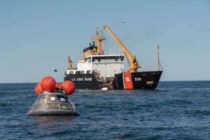 Při akcích asistoval kutr USCGC Cypress (WLB-210)