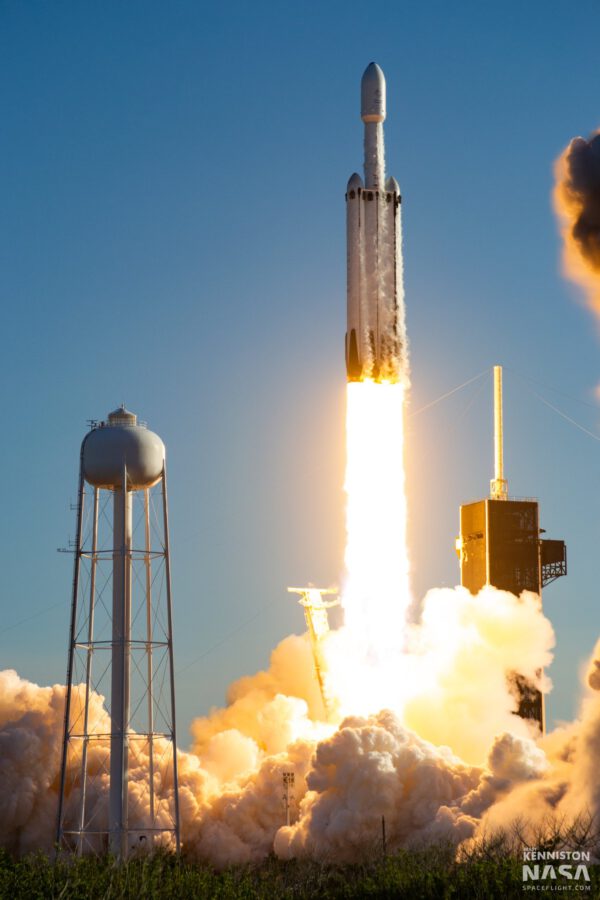 Falcon Heavy - Arabsat 6A - Brady Kenniston