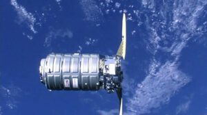 Nákladní kosmická loď Cygnus NG-11, 19. dubna