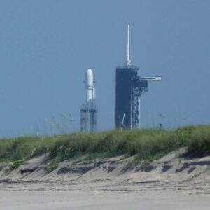 Falcon Heavy za dunou