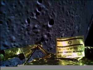Pokus izraelské sondy Beresheet o přistání na Měsíci