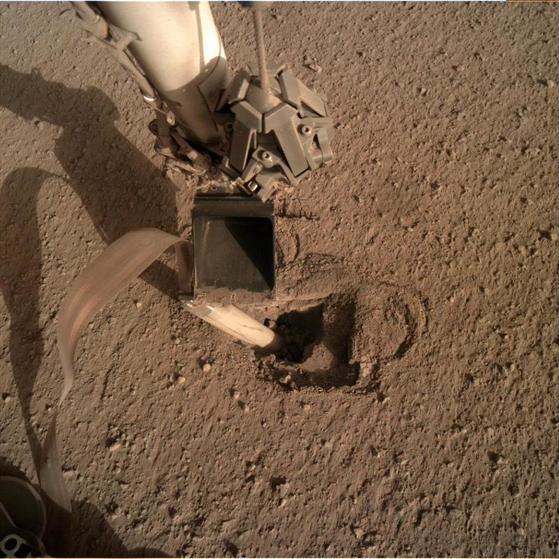 Série snímků z landeru InSight