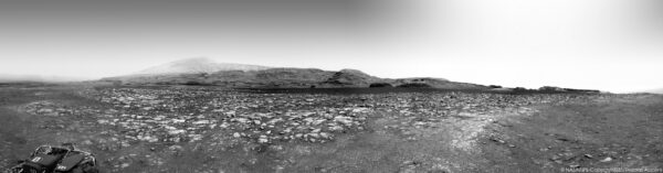 Curiosity, sol 2970, panorama z NavCam, sestavil Thomas Appéré, zdroj: live.staticflickr.com