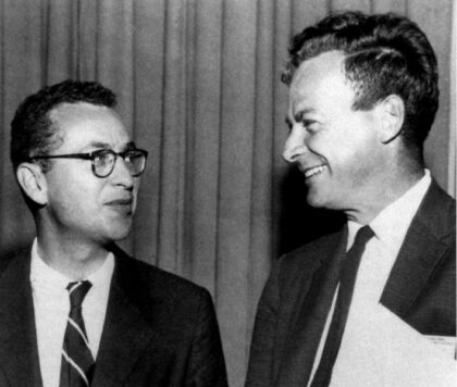 Dvě fyzikální superstar Caltechu, vlevo Murray Gell-Mann, vpravo Richard Feynman
