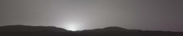 Západ Slunce na Marsu 19. 11. 2021. Zdroj: pbs.twimg.com