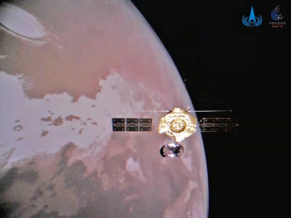 Tianwen-1 na oběžné dráze Marsu