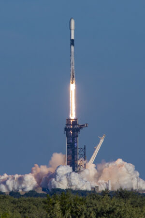 Falcon 9 startuje 6. ledna 2022 na misi Starlink L4-5.