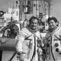 Původní záložní posádka Sojuzu-15 - Volynov a Žolobov