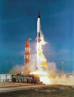 Start rakety Atlas LV-3B s kosmickou lodí Mercury z LC-14 v únoru 1961.