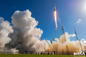 Červenec 2020 - Falcon 9 vynáší jihokorejskou družici ANASIS-II.