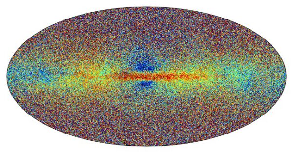 Chemická mapa oblohy. Každý bod představuje hvězdu. Modré body představují hvězdy vytvořené převážně z prvotního materiálu, naopak červené body ukazují na hvězdy s vysokým zastoupením těžším prvků. Povšimněte si výrazně vyššího zastoupení těchto hvězd poblíž centra Galaxie a v galaktické rovině.